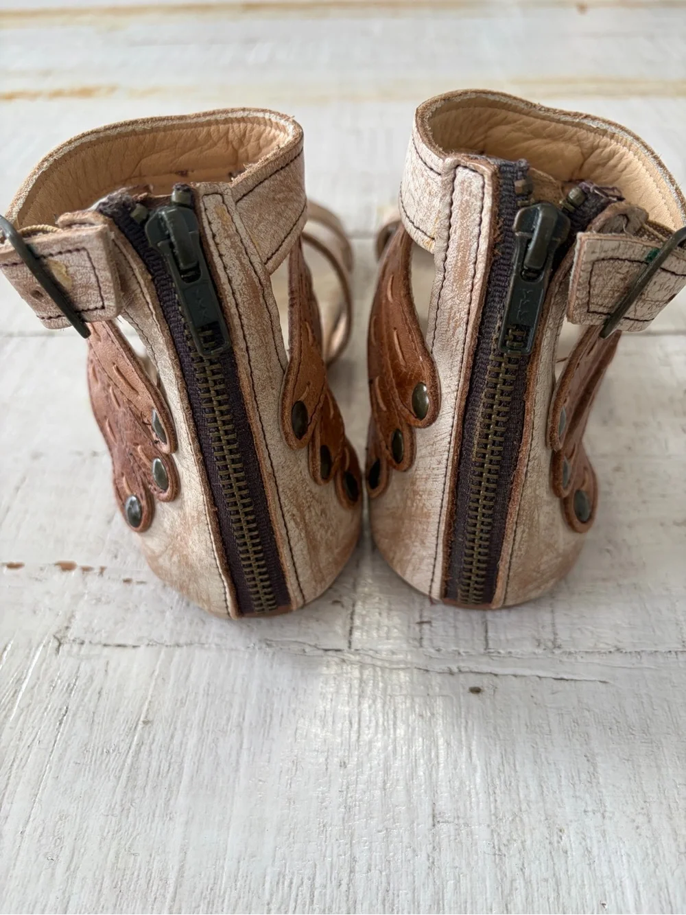 Bed Stu Artemis Gladiator Sandals size 8 Nectar Tan Lux Leather Flat Strappy